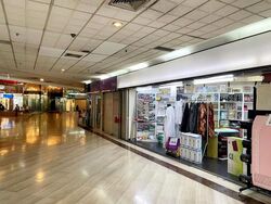 The Golden Landmark (D7), Retail #567529571